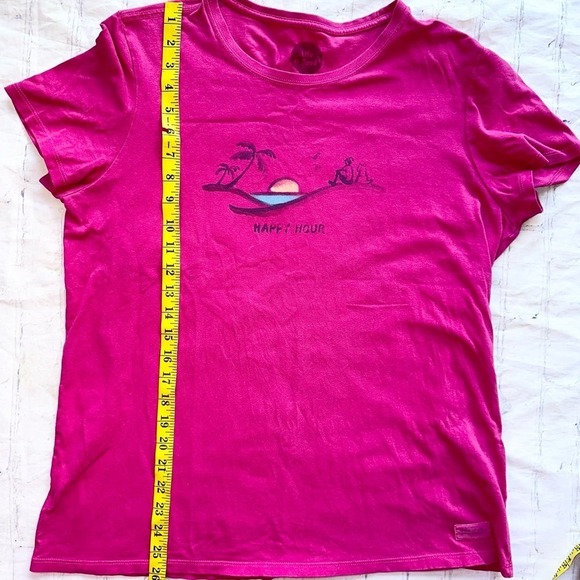 NWOT Women’s Large Life Is Good Happy Hour Graphic SS TShirt - Picture 7 of 7